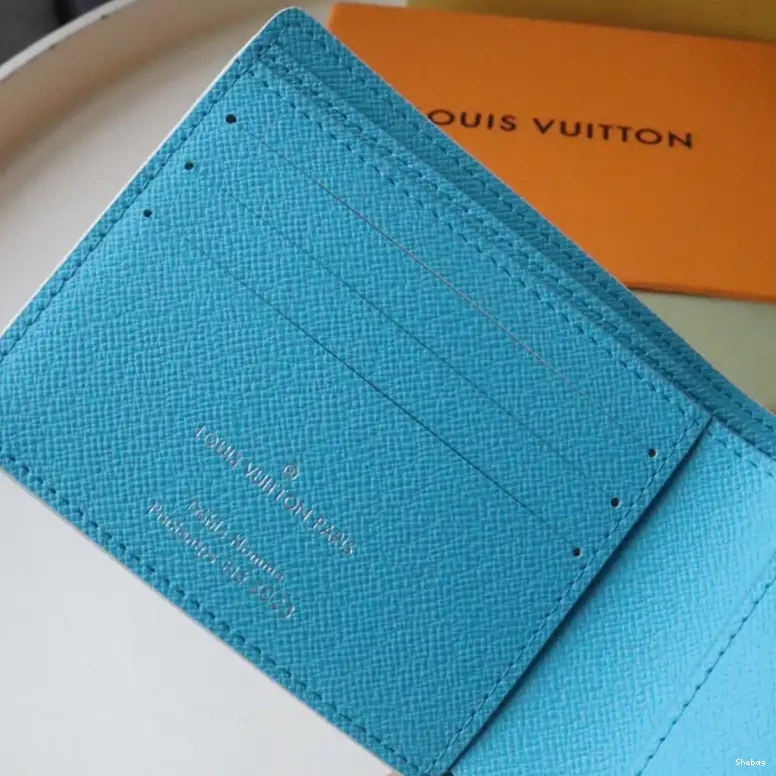 LV 2304DJ0053 Bag 0818